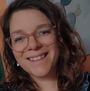 Meet your Posher, Joannie